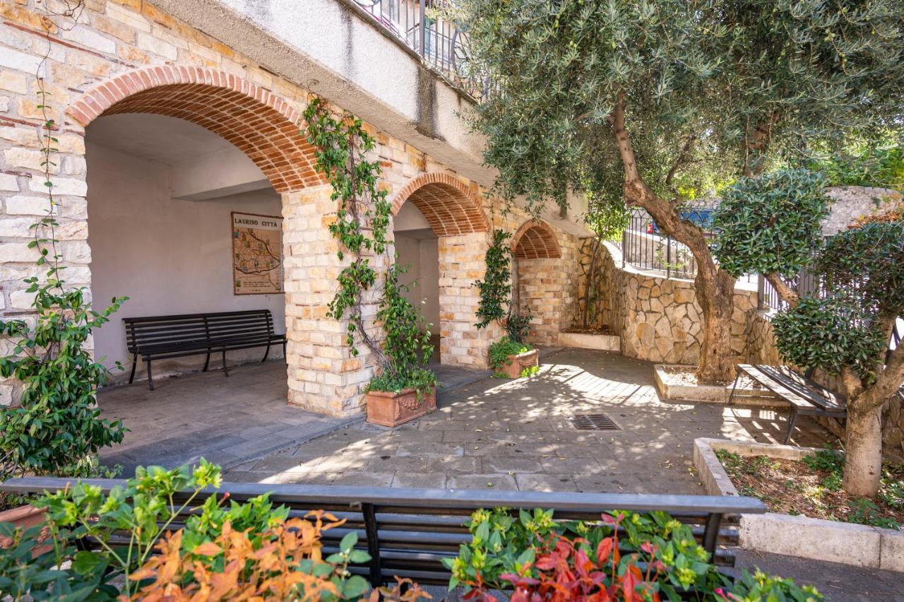 Piazza Laurino Apartments Basic Excursions Alto Cilento Cammino Giubilare Di Santelena Exteriér fotografie