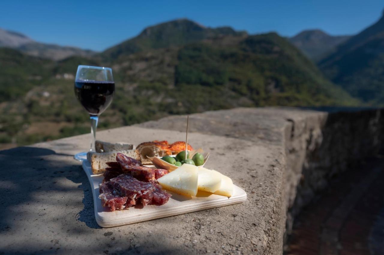 Piazza Laurino Apartments Basic Excursions Alto Cilento Cammino Giubilare Di Santelena Exteriér fotografie