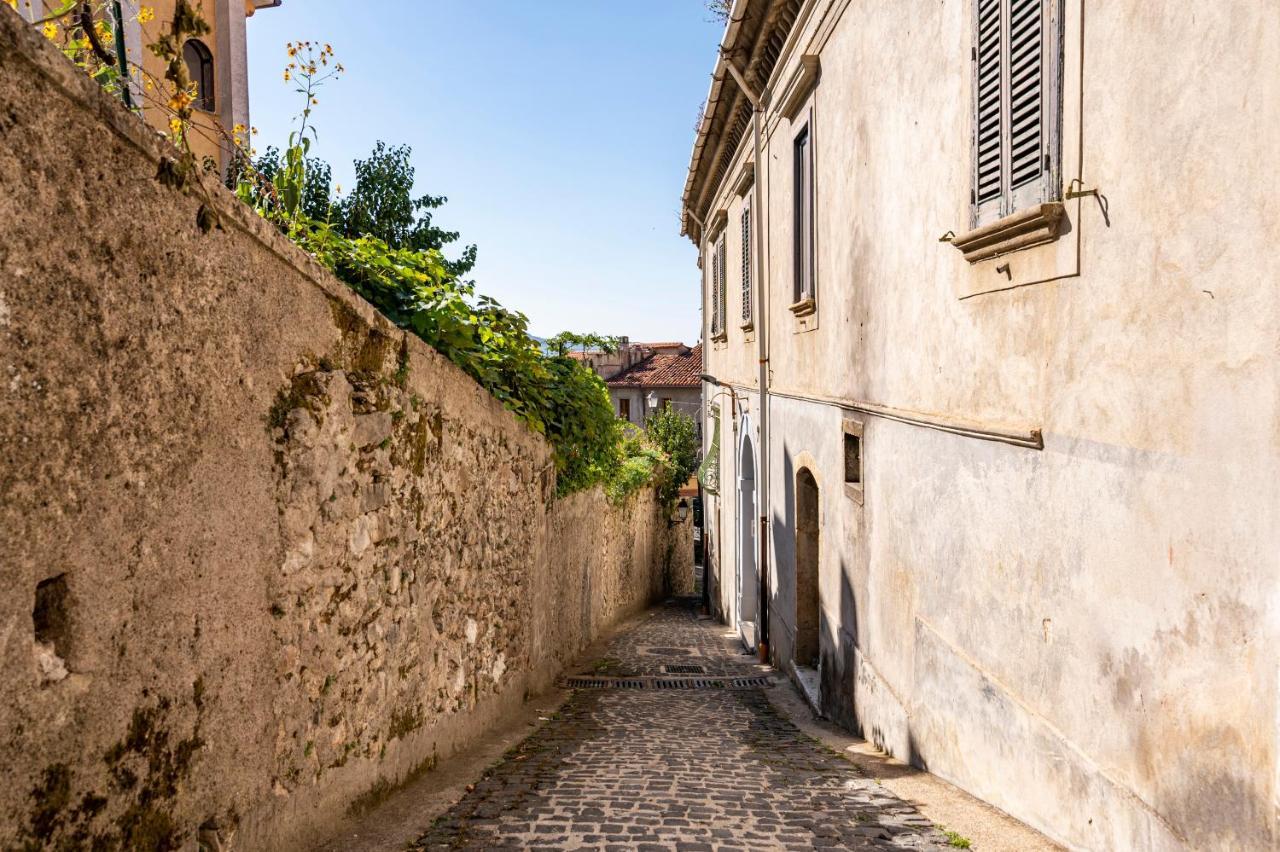 Piazza Laurino Apartments Basic Excursions Alto Cilento Pellegrinaggio Giubilare Exteriér fotografie