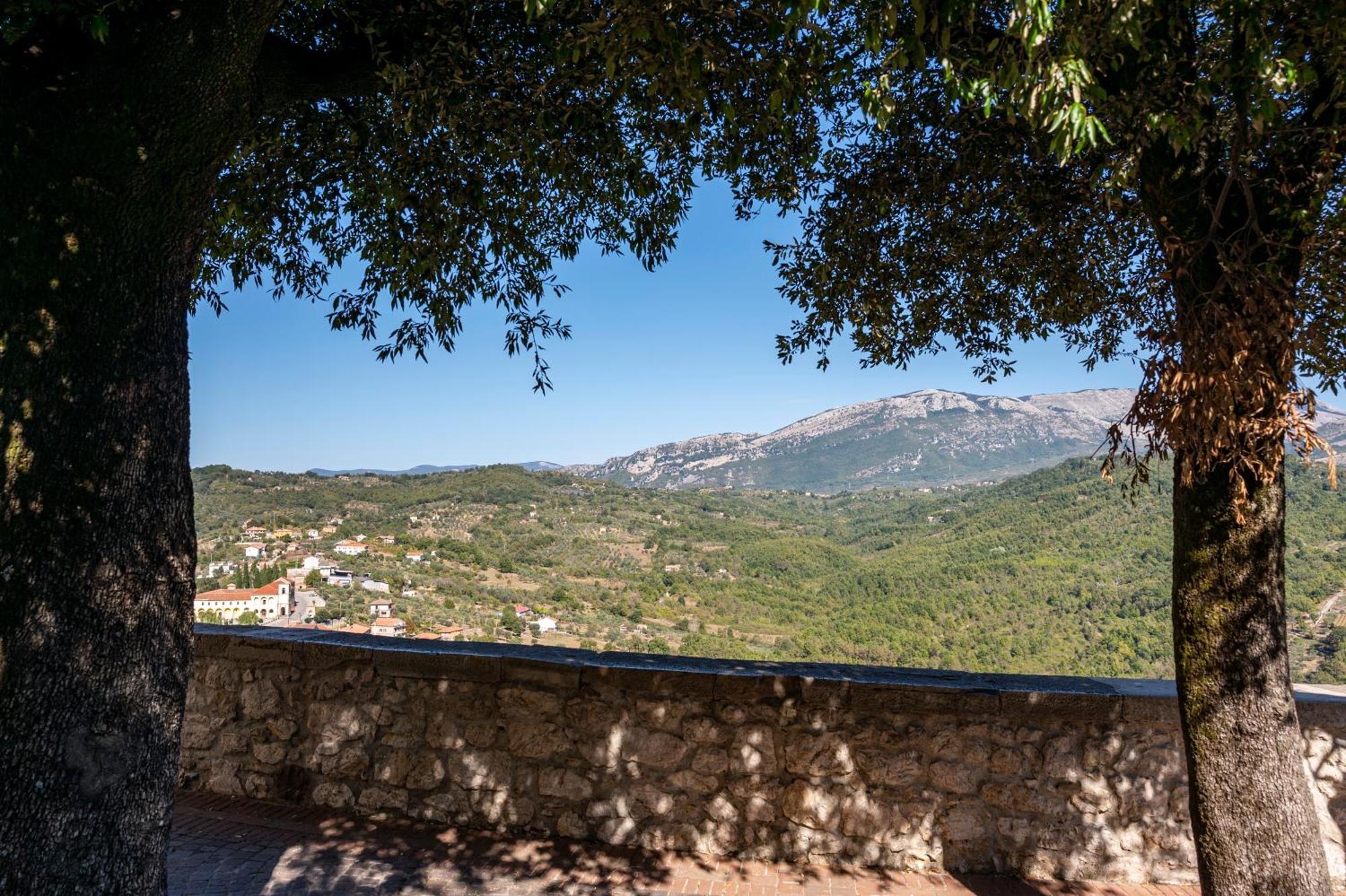 Piazza Laurino Apartments Basic Excursions Alto Cilento Pellegrinaggio Giubilare Exteriér fotografie