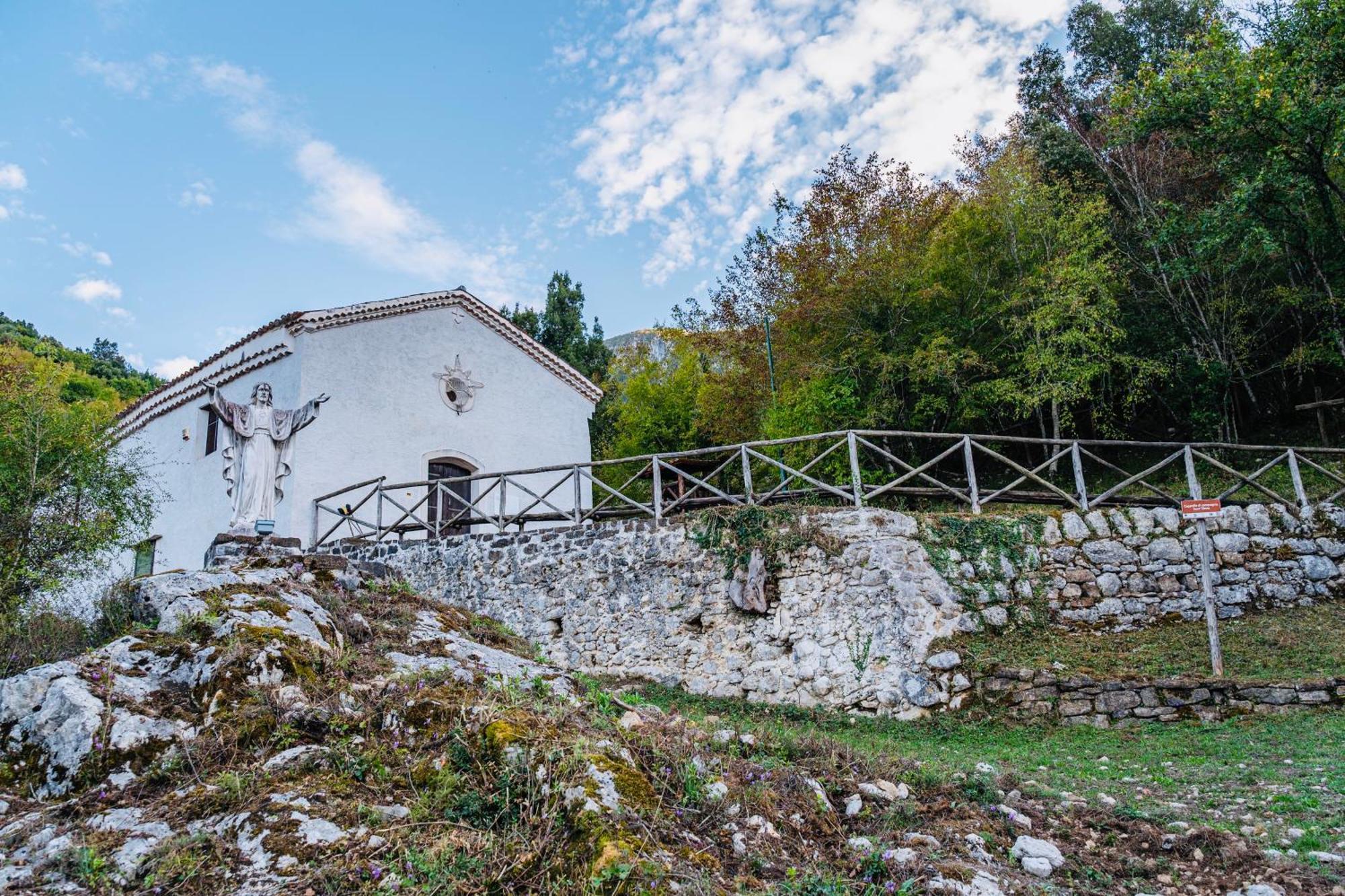 Piazza Laurino Apartments Basic Excursions Alto Cilento Pellegrinaggio Giubilare Exteriér fotografie