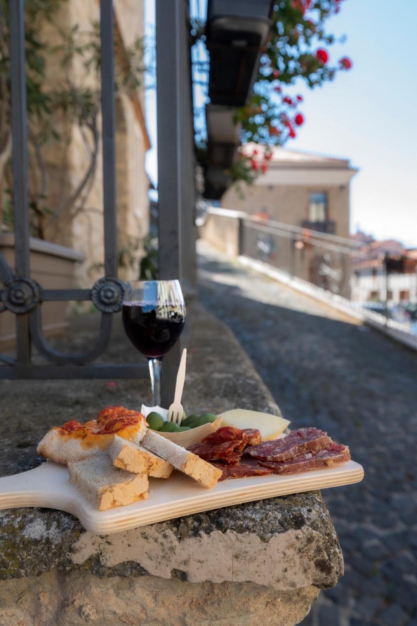 Piazza Laurino Apartments Basic Excursions Alto Cilento Cammino Giubilare Di Santelena Exteriér fotografie